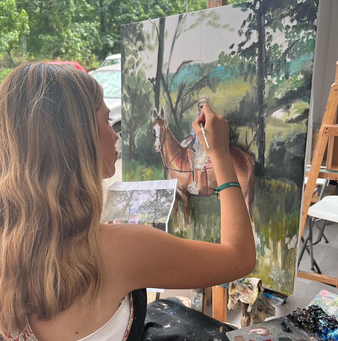 Rocío Gil @rociogilj pintando esta mañana 🌞